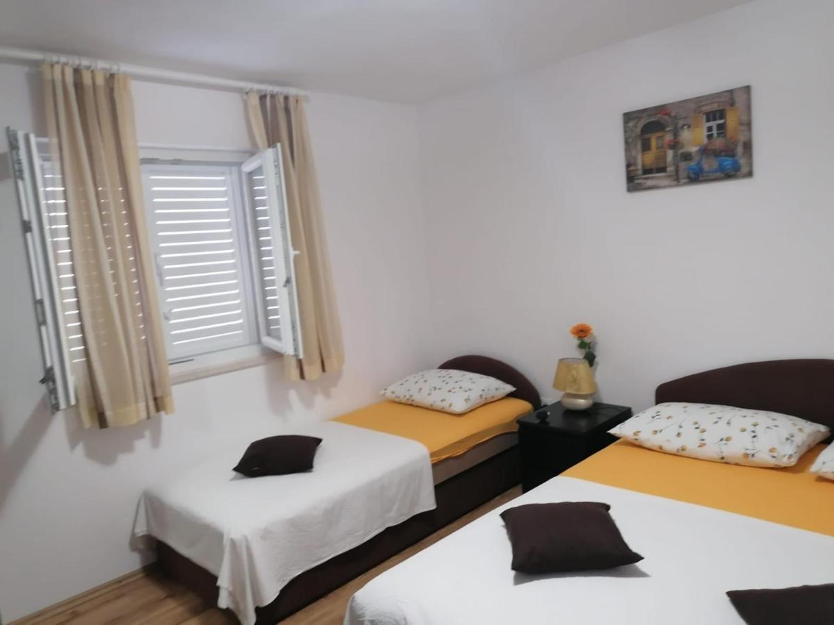 Apartment Slavica Trogir Eksteriør billede